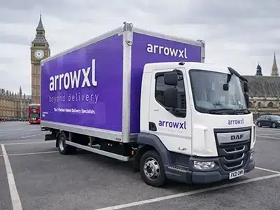 camion-jp-home-dans-la-ville-de-londres